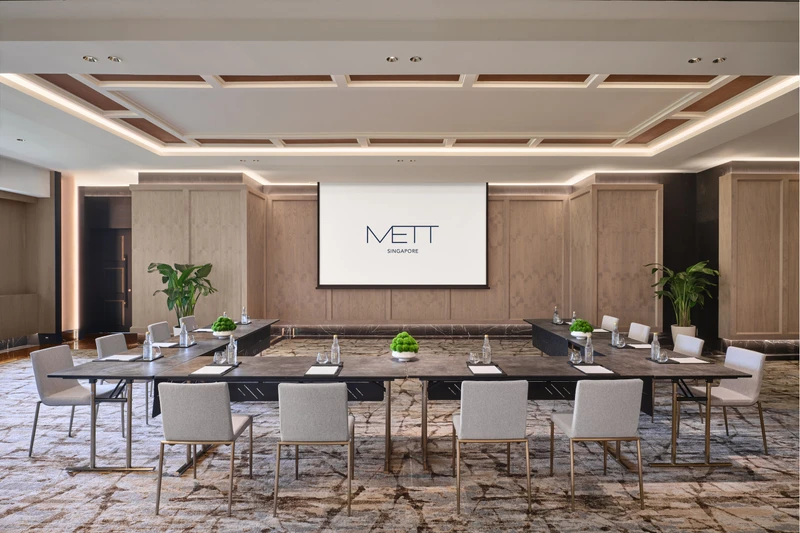 Junior ballroom U-shape meeting setup at METT Singapore